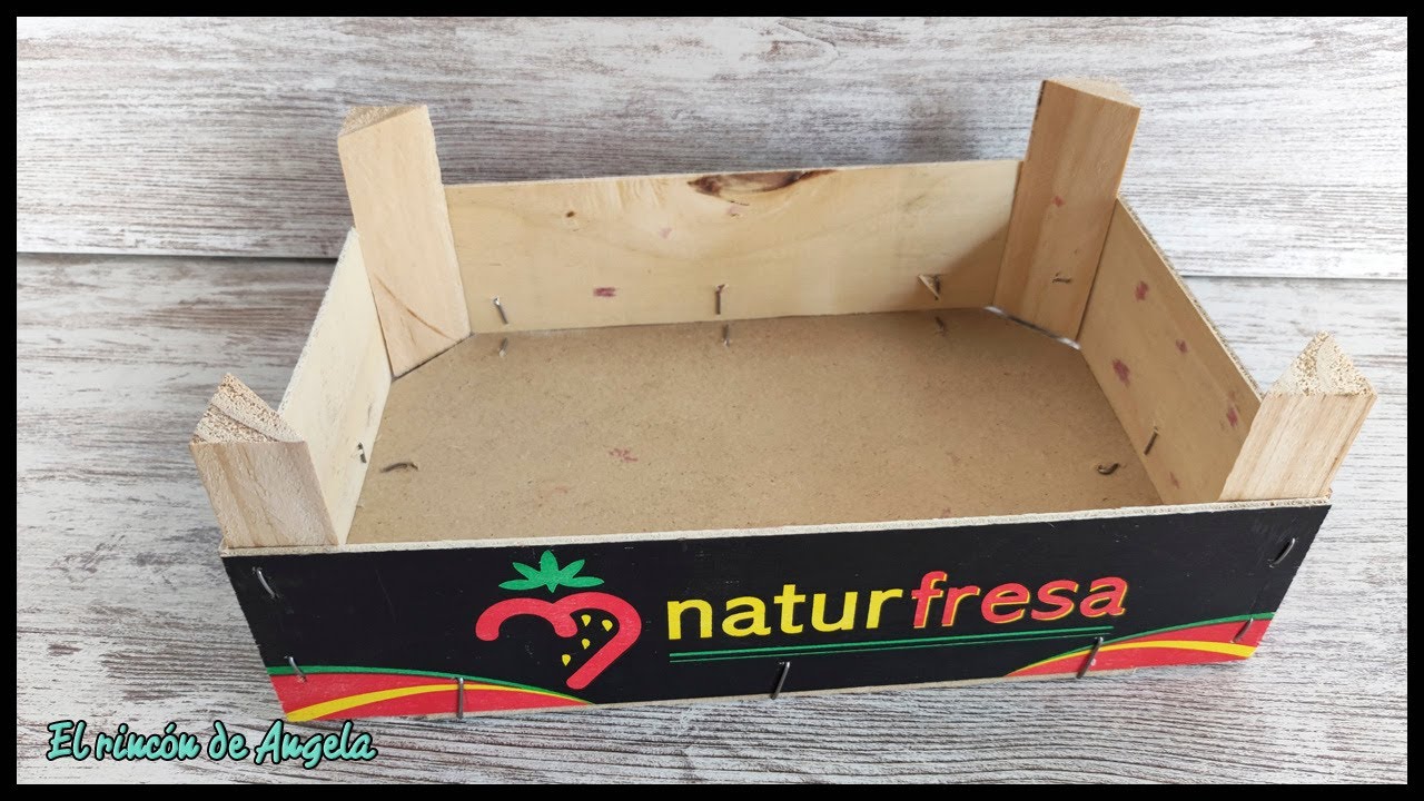 Caja de fresas reciclada con papel de scrapbooking🎀DIY MANUALIDADES