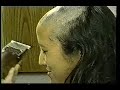 東洋系女性　バリカン剃髪2