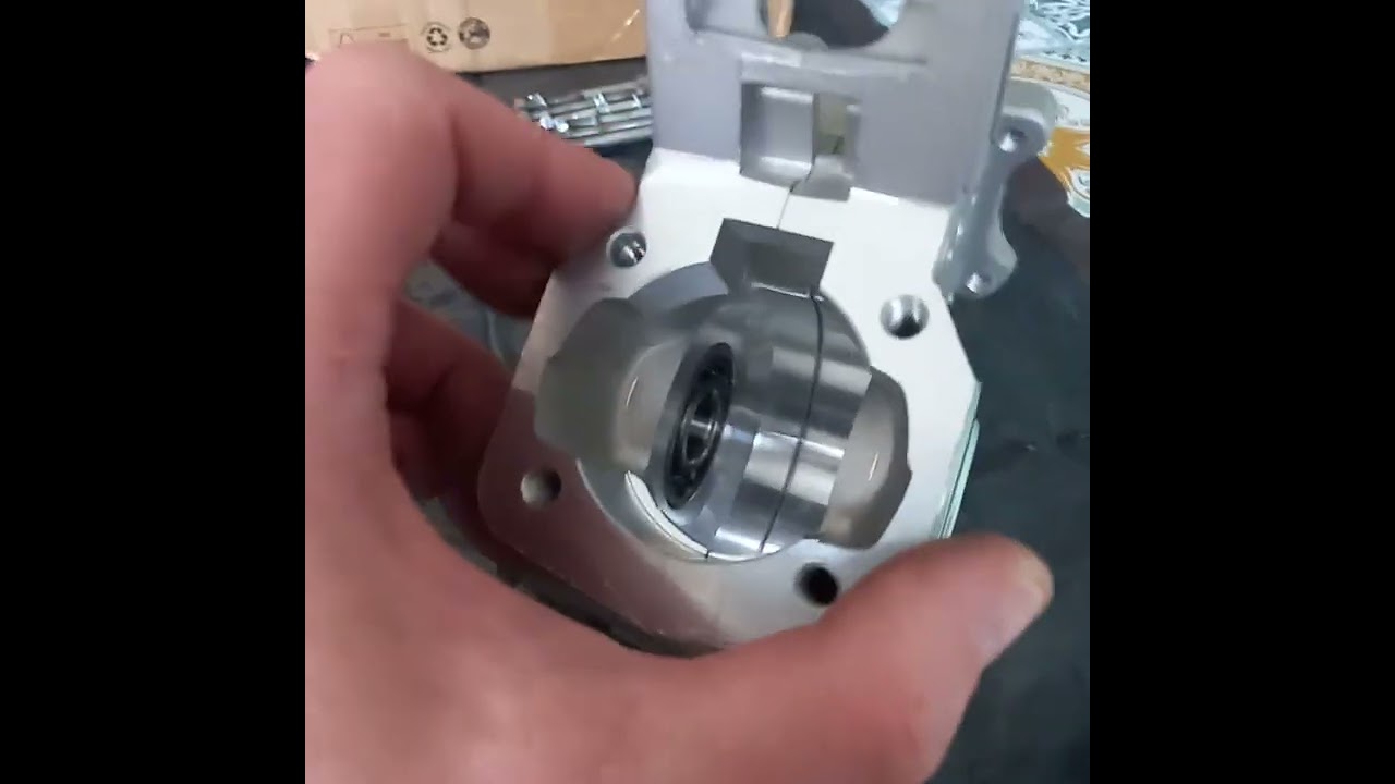 Carter moteur 103 origine et racing .... 😂