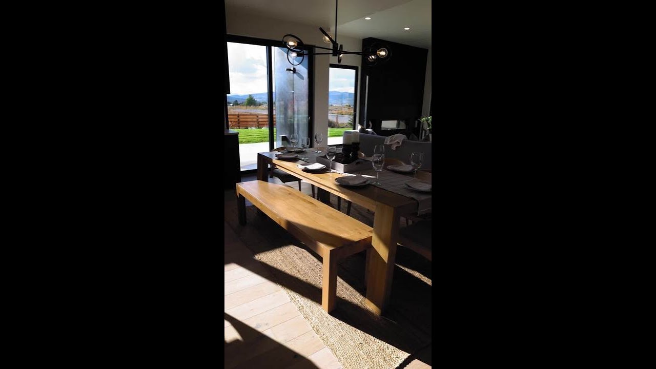 BTS Photoshoot/Listing Prep Reel