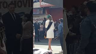 Mira como las reinitas de Ambato dan inicio al desfile@INGENIUS1969VAMOS POR LOS 50 K