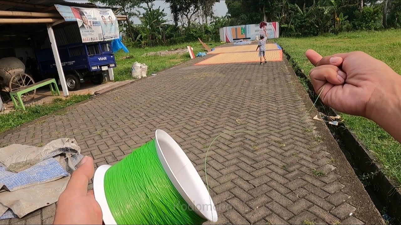 sambitan layangan aduan tapi.............