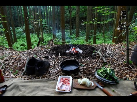荒れ果てた林道でソロキャンプ 後編 焚き火で料理 Camping alone in the forest