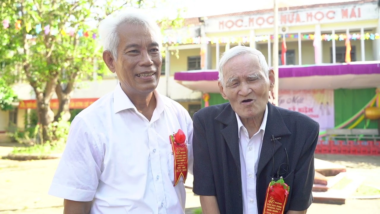 44 năm - dãy B Trường thpt Tăng Bạt Hổ