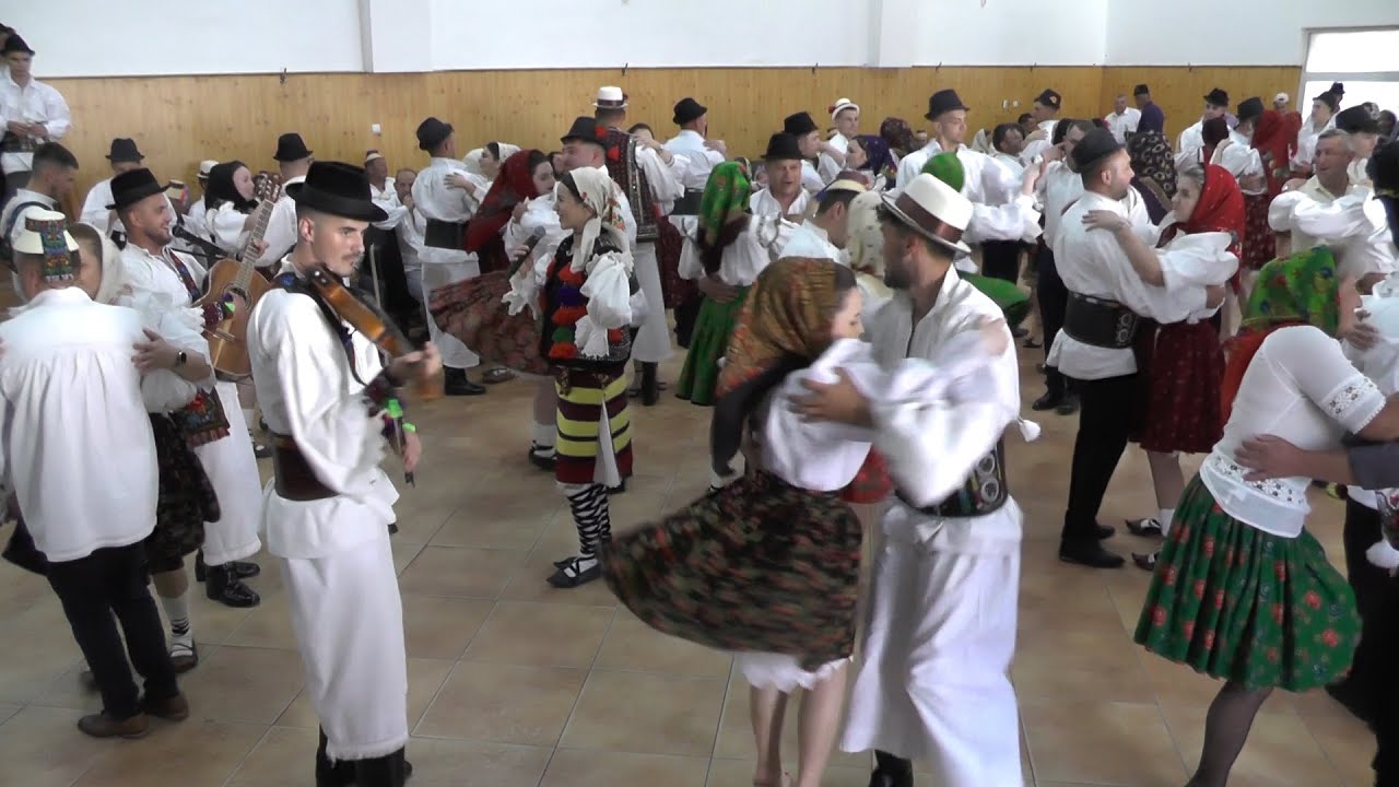 18 (4) - ”JOC ÎN SAT” CU FRAȚII CHINDRIȘ ȘI ANDA HOROBA  - FESTIVALUL ”NU VĂ UITAȚI CĂ-S MICUȚ”