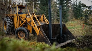 Aina Menee Päivä Harrastaessa Traktoria Ennen Kuin Pääsee Töihin - Akkurasvaprässi Vevor