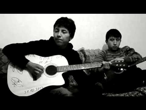 песни под гитару блатняк. судили парня молодого песня. песня парня молодого. дворовая гитара. песня петлюры судили парня молодого.