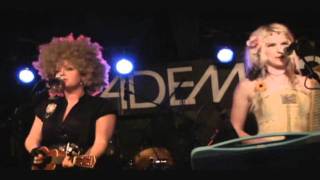 Katzenjammer "Cherry Pie" at Academy 2 Dublin 05-02-11.wmv