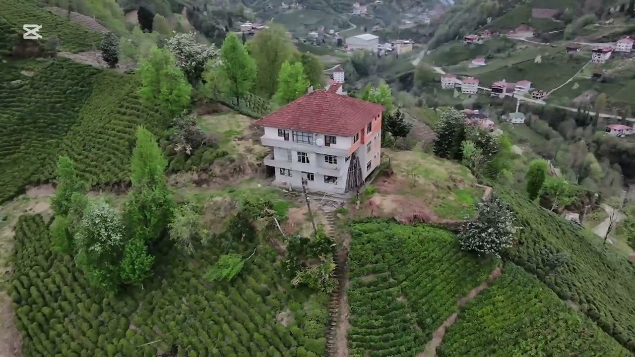 ABDULLAHHOCA KÖYÜ ÇAYELİ / RİZE