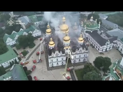 Video Massiccio attacco russo con 600 droni in Ucraina, colpito anche un monastero ortodosso
