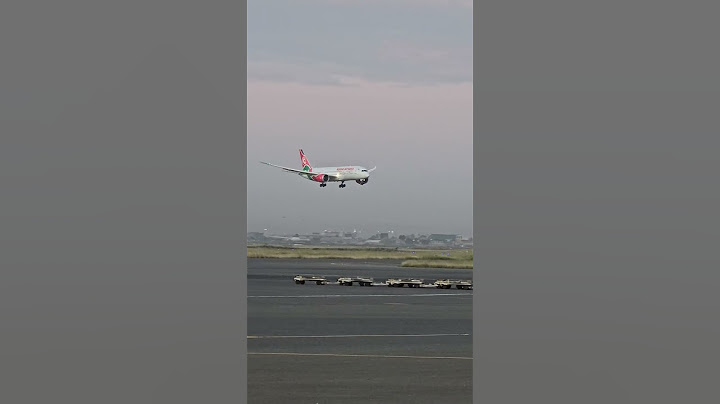 Kenya Airways Boeing 787 landing in Nairobi #aviationphotography