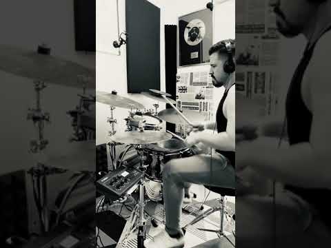 Battlestar scralatchtica (drum cover)