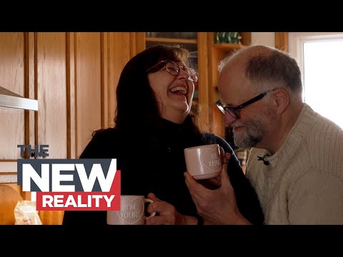 Video: Pot locui cuplurile separate în aceeași casă?