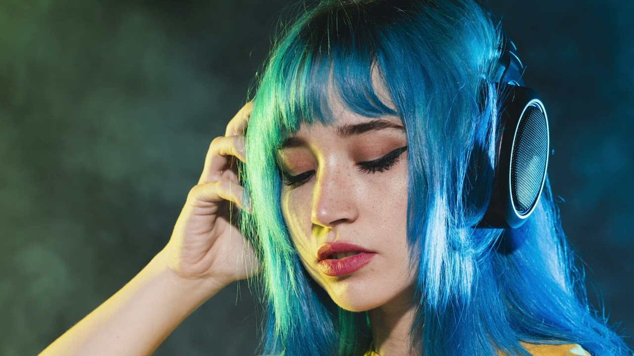 "Amore Senza Confini 🌌 | Italian Deep House Remix | Soulful Rhythmic Beats"