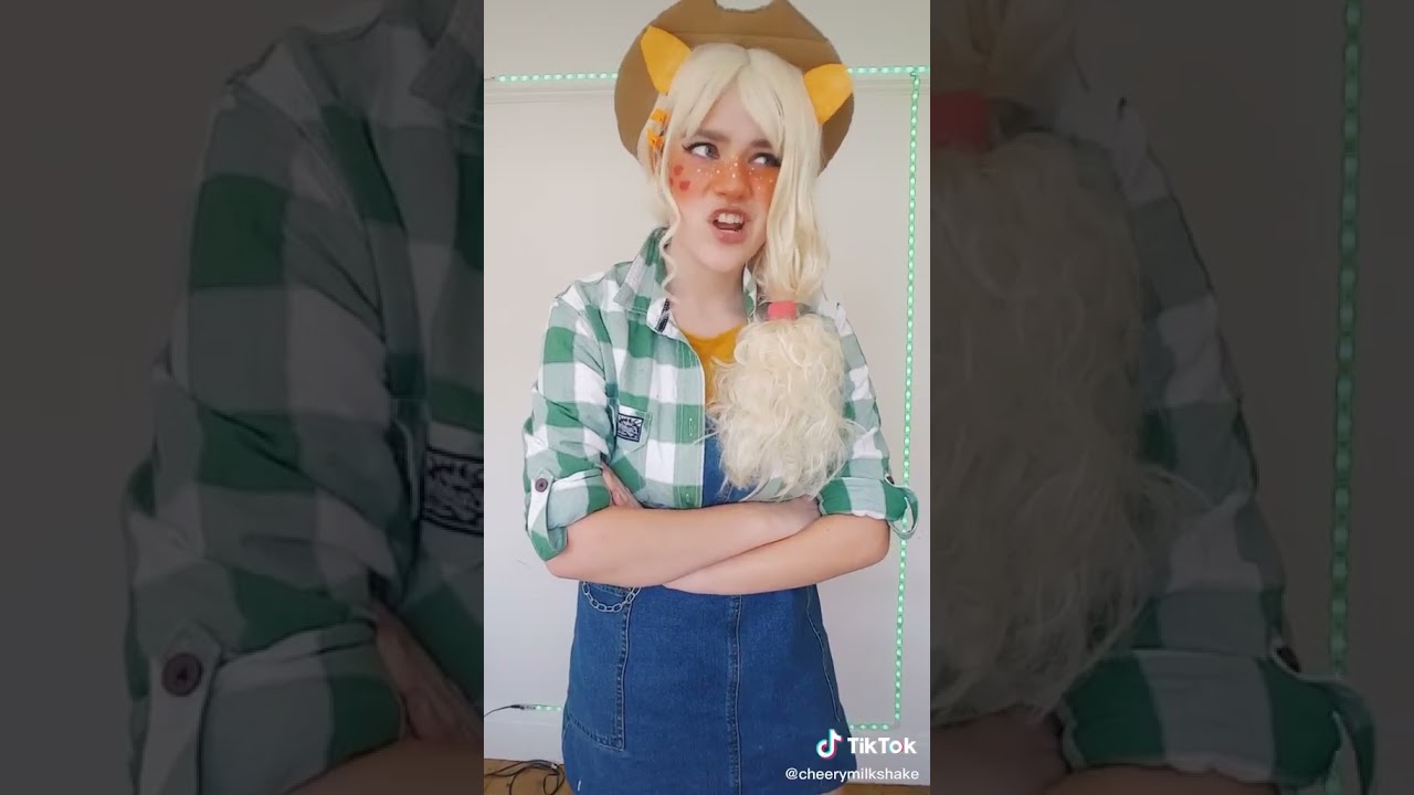 applejack talking to big mac