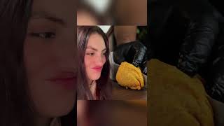 Yo Solo Quería Lucirme Con Mis Escasos 2Cm De Cola