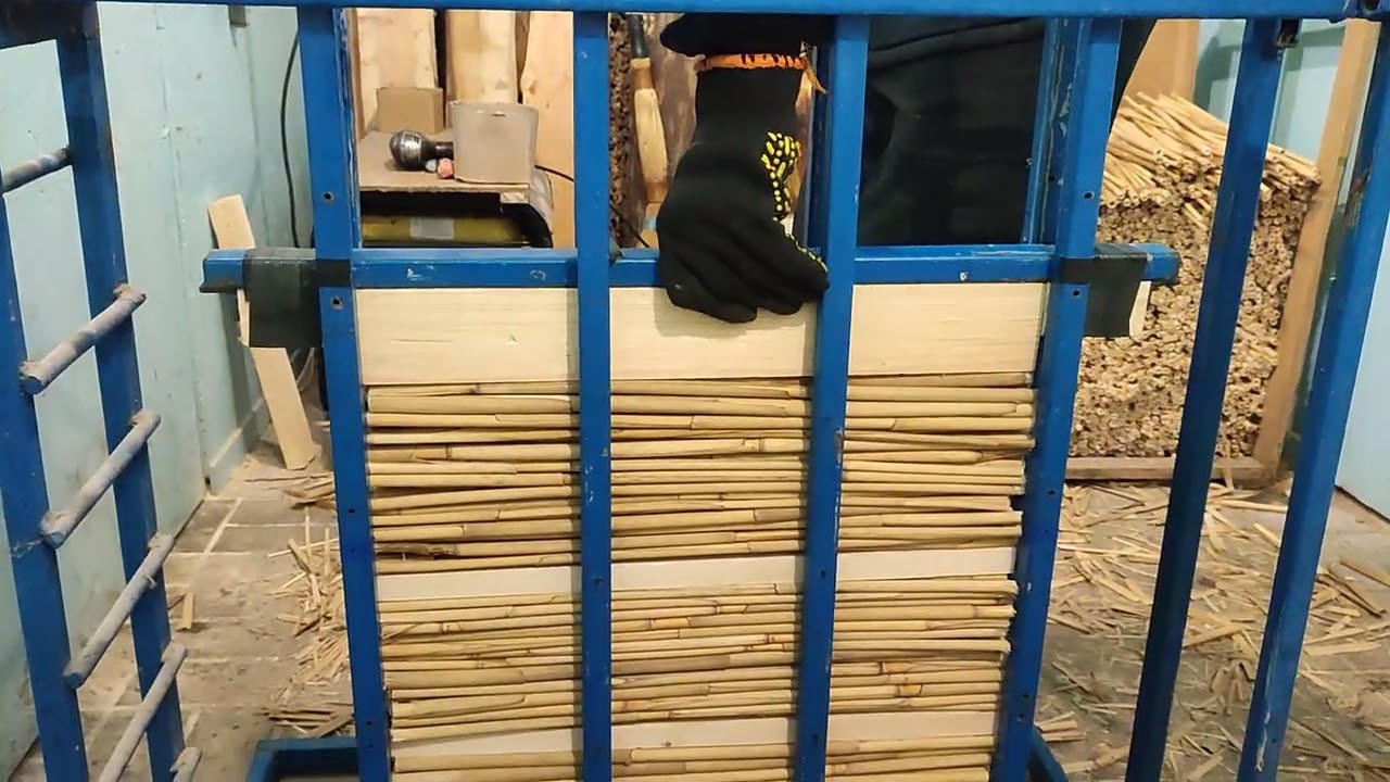 Beekeeping.Улей из камыша. Дадан классический 12 рамочный. Часть-1. Набераем дно.