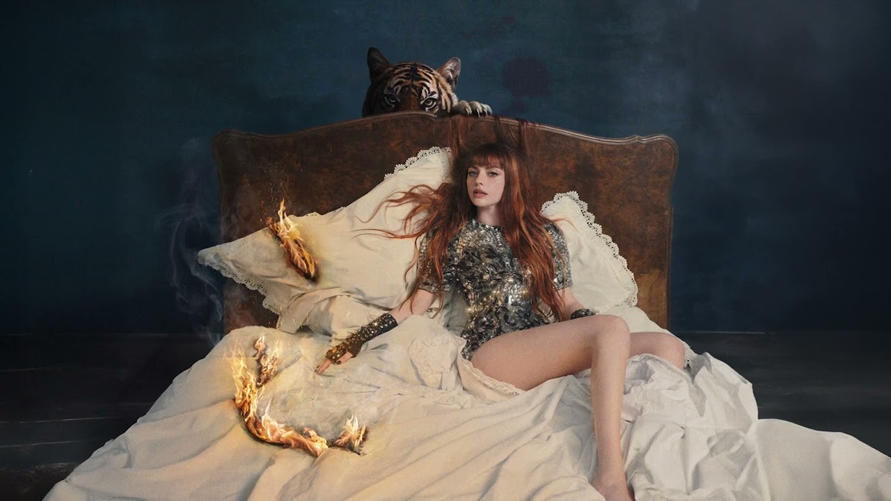 Watch Annalisa - Amica (Official Visual Video) on YouTube Watch Annalisa - Amica (Official Visual Video) on YouTube