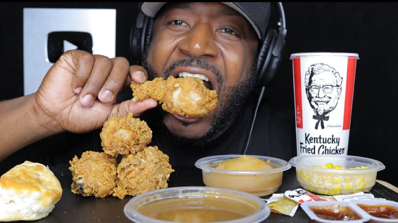 ASMR EATING KFC EXTRA CRISPY FRIED CHICKEN, MASHED POTATOES WITH GRAVY, & SWEET CORN. MUKBANG TCASMR