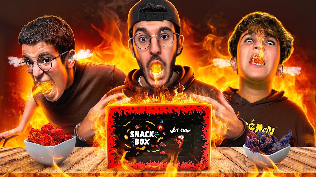 J'AI ACHETÉ UNE BOITE MYSTÈRE SPÉCIALE HALLOWEEN POUR MES PETITS FRÈRES ! QUI A VOMIT..?