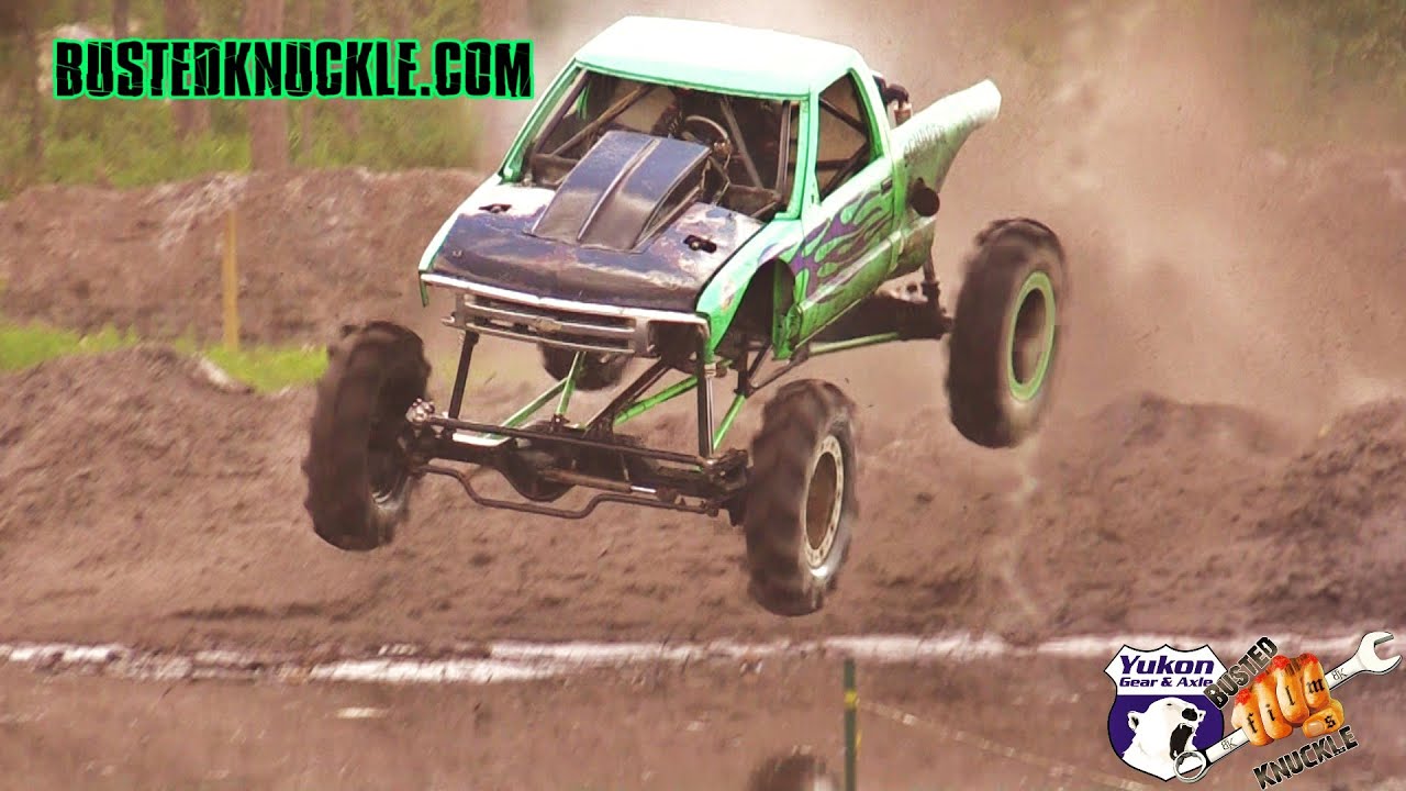 SWAMP FOX MEGA TRUCK HAMMERS DOWN AT TCR