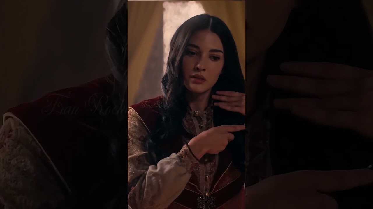 Em qualquer situa&ccedil;&atilde;o ela est&aacute; sempre linda. #mahassinemerabet