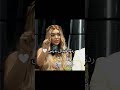 فيدال عندها استحقاق عالي لنفسها سخصيتها فعلا تدرس