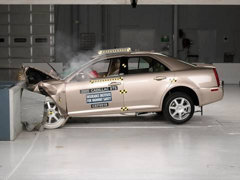 2005 Cadillac STS moderate overlap IIHS crash test