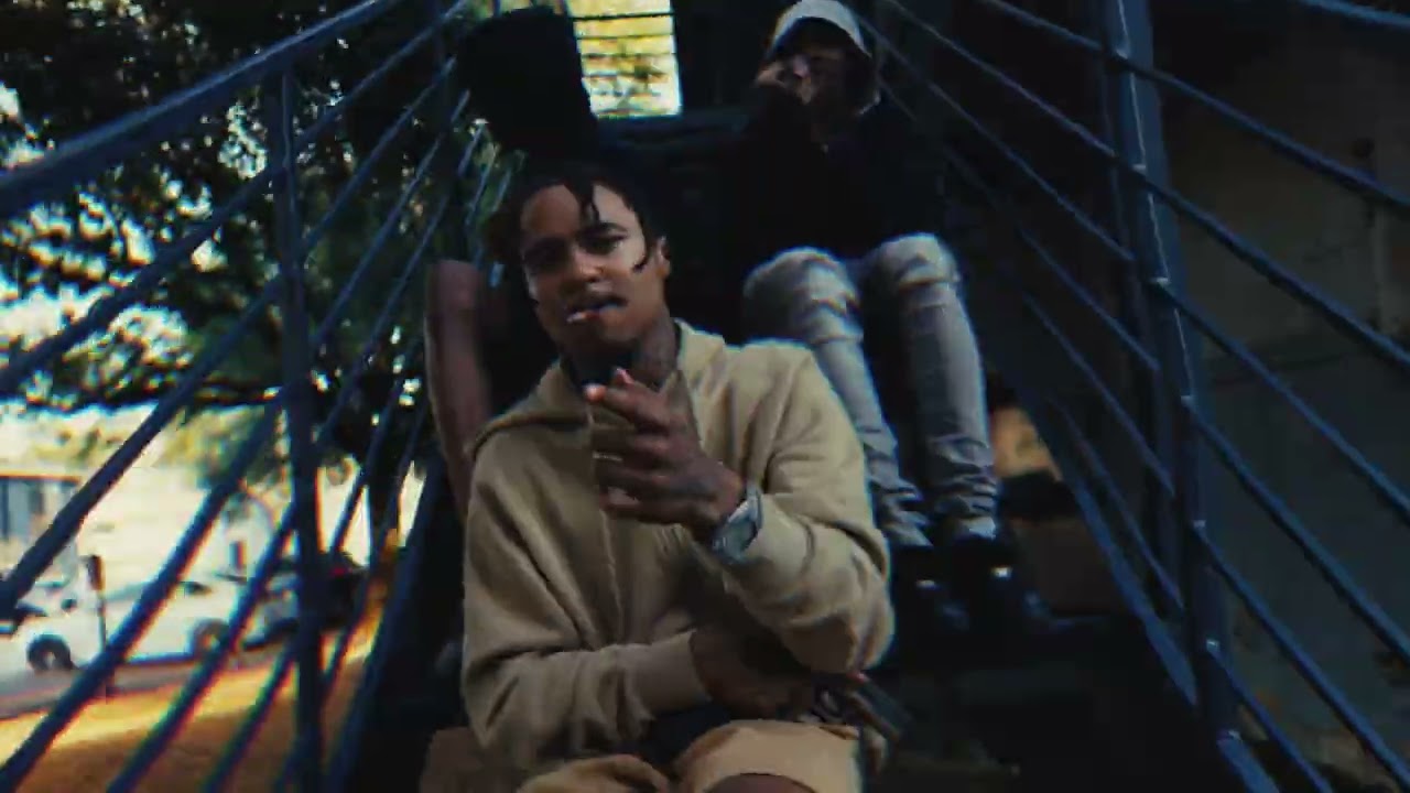 HankLivinn - End Of Story (Official Music Video)