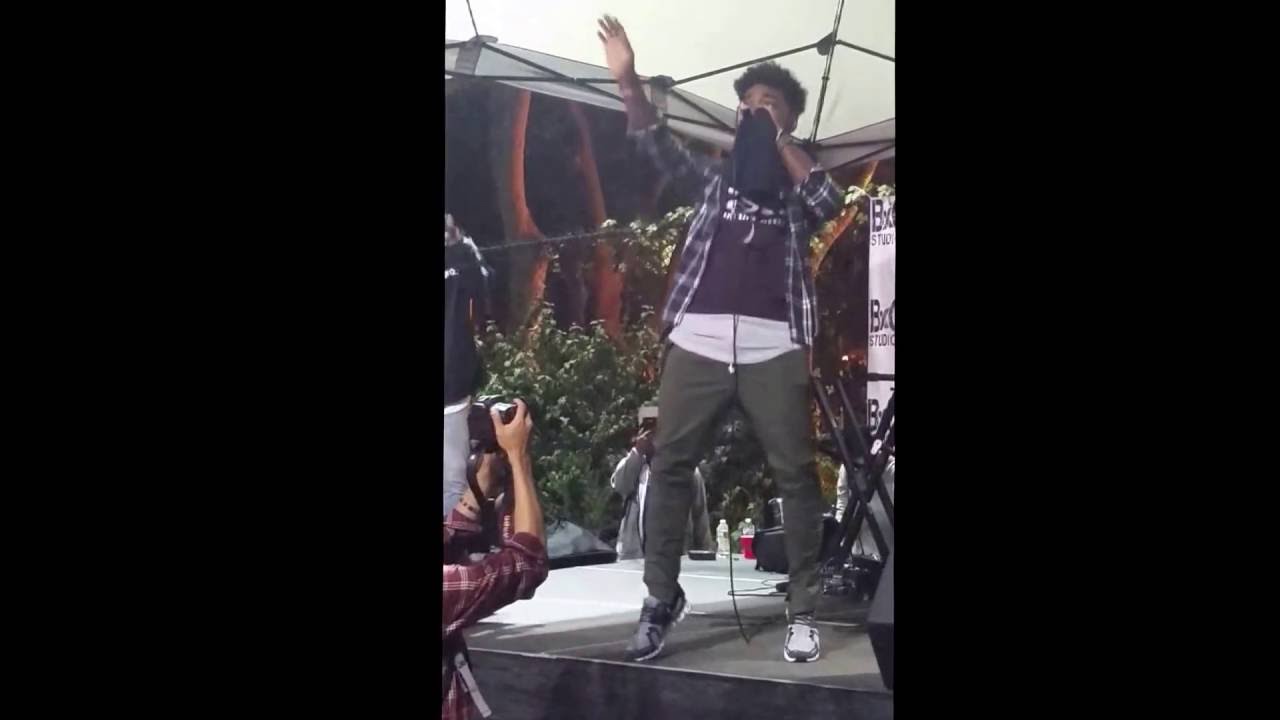 EsZ  - Performing Breakfast & Sex @ BXC music festival - Submitted