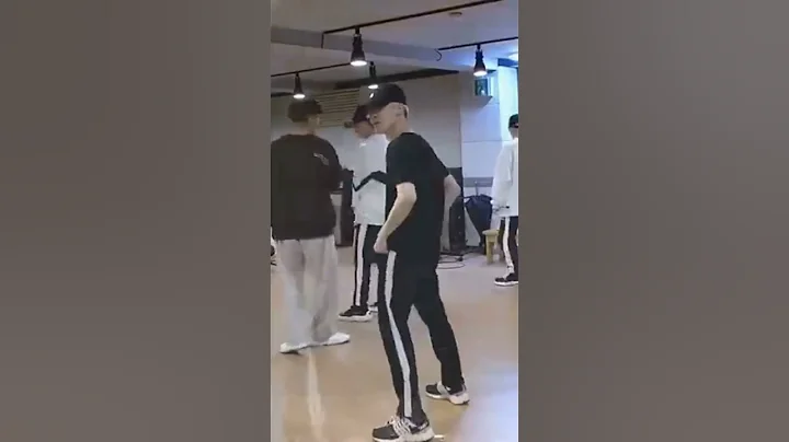 Jimin's mic flipping🔥 #Jimin #BTS_army_dhansree7