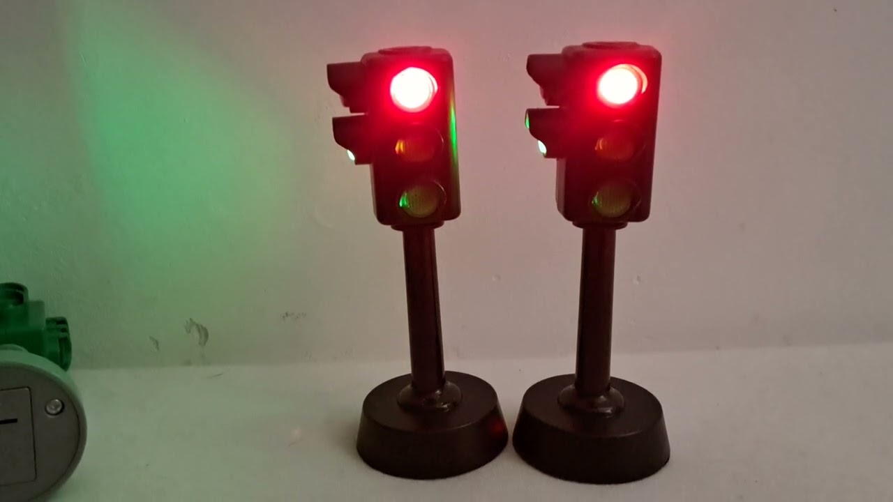 Compalicion de mis semáforos de juguete.