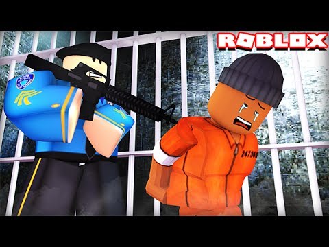 COPS VS CRIMINALS IN ROBLOX - YouTube