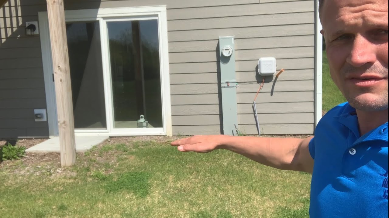 How Much Clearance Should There be Between my Siding and the Ground