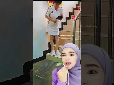 Video: Dicelupkan di Cherry: Kamar Monokromatik