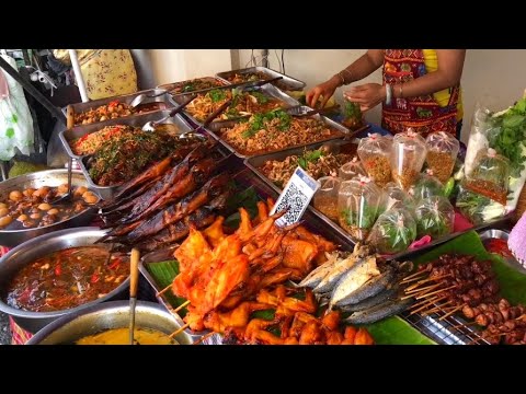 A LOT OF CURRY/ Authentic Asian food 🍱 #streetfood #riceandcurry #
