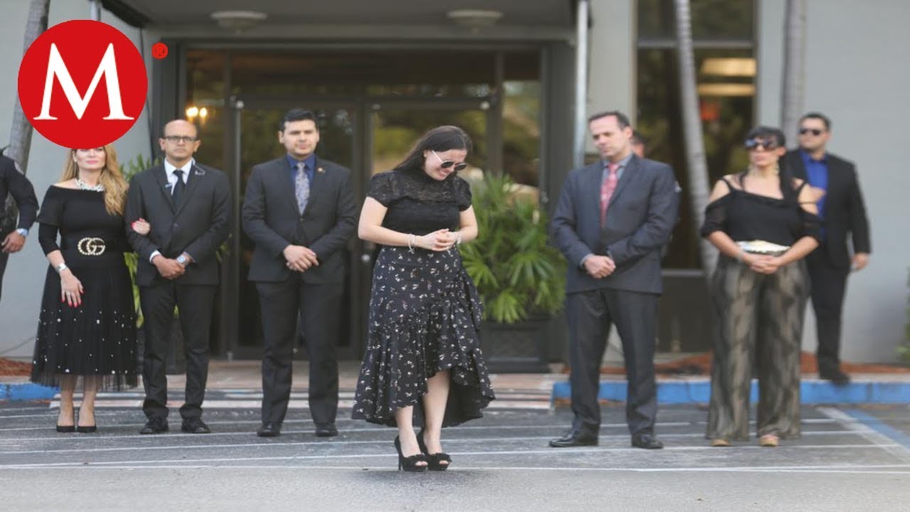 Sarita Sosa rompe en llanto tras funeral de José José YouTube