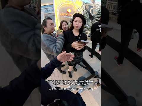 Trải nghiệm chụp ảnh và trò chuyện cùng cô gái xinh đẹp tại Việt Nam