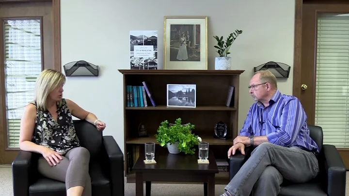 Mayor Sulz and Cindy Floyd, City of Revelstoke, di...
