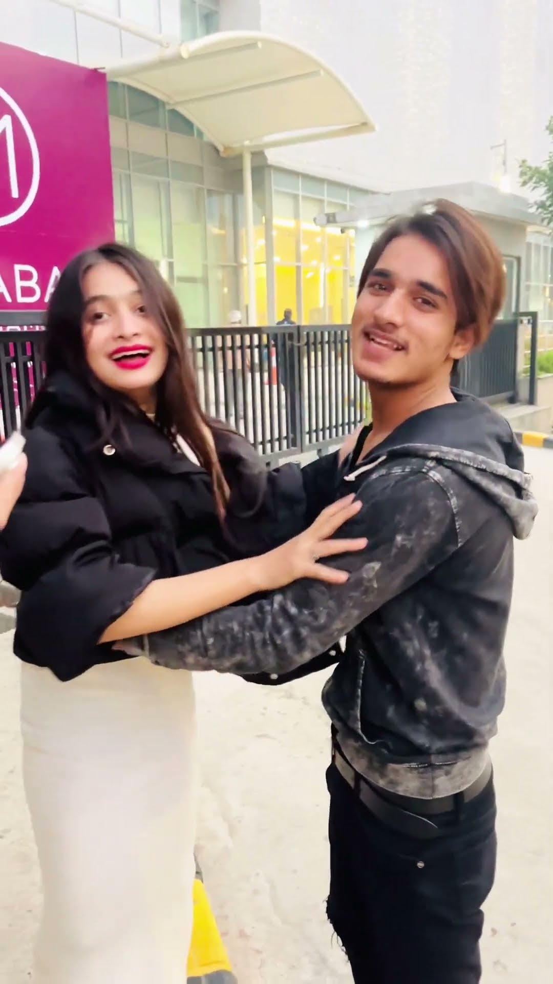 kisi sararti ladki se mohobat karna #suhailabbasi500 #yutubeshort #viralvideo #sanayaa_sameer_24 ❤️