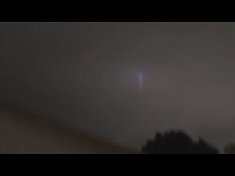 Mysterious Glowing Beam Of Light Sighted Over Chandler, Arizona On January 22, 2026 ( SOLVED )