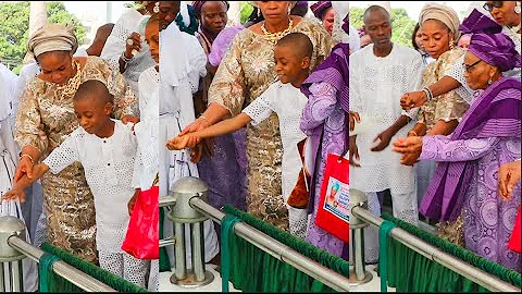 Witness The Emotional Moment As Actress Remi Surutu &Family Says Goodbye To Her Mother At Her Burial