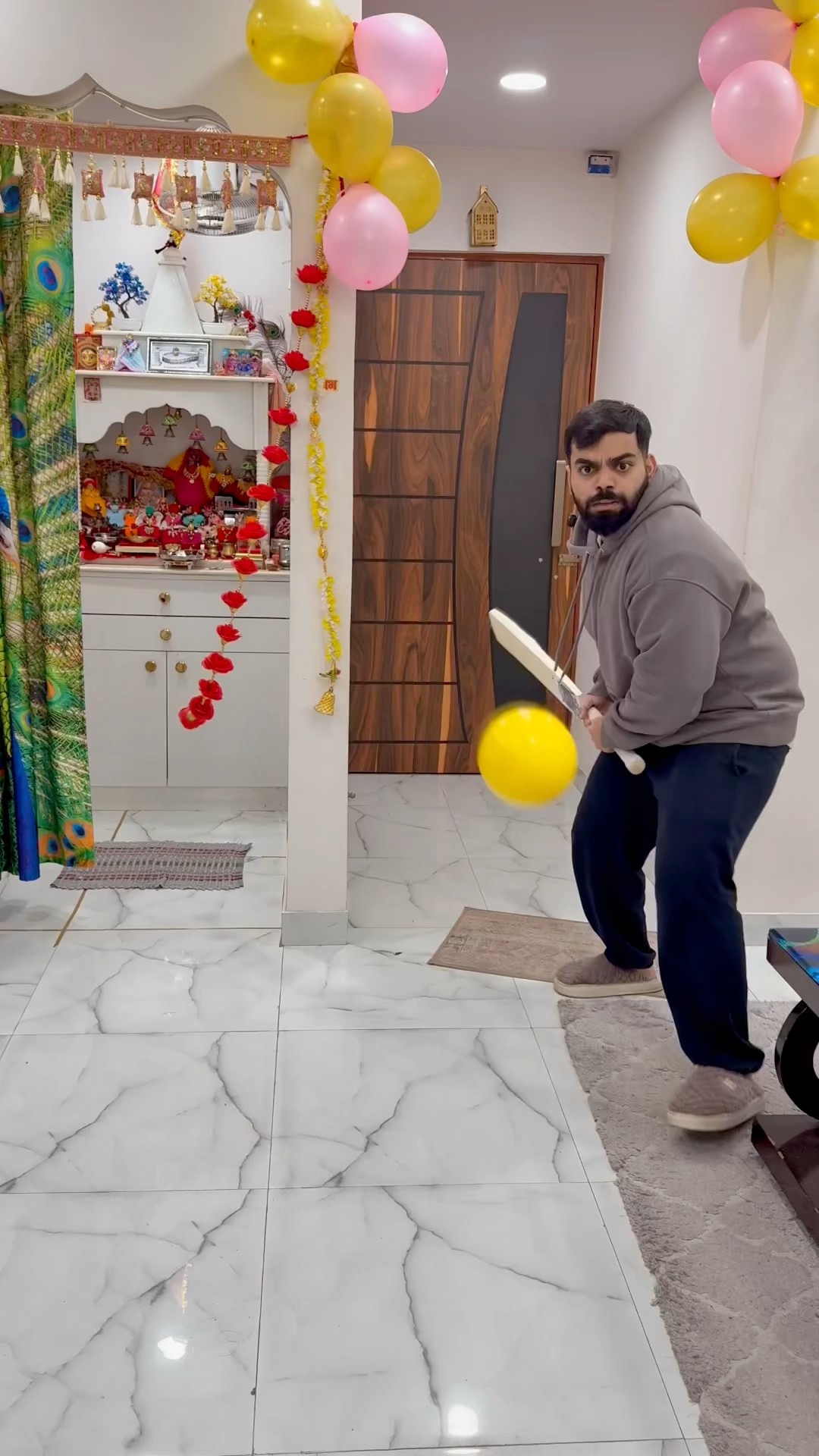 Chor nikal k bhaga wait for twist #shorts #youtubeshorts #gauravaroravlogs
