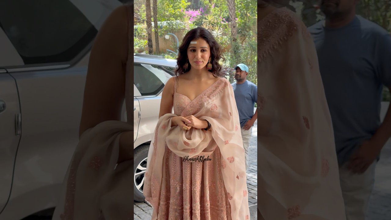 Manmadhudu Heroine Anshu Snapped at Mazaka Movie Trailer Launch Event in Hyderabad