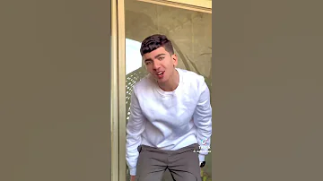 وانت يا قلبي لسه وحداني 