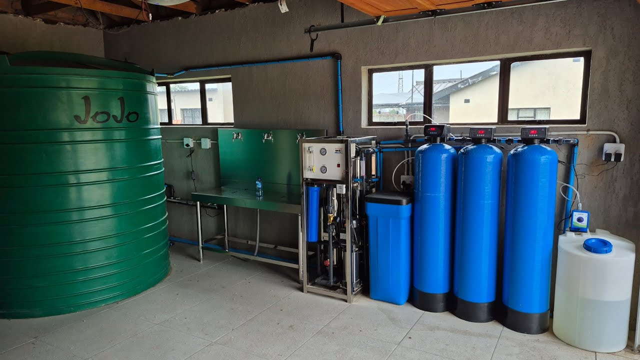 Моя установка фильтрации и очистки воды. Чистая вода по цене 1 ранд за литр.