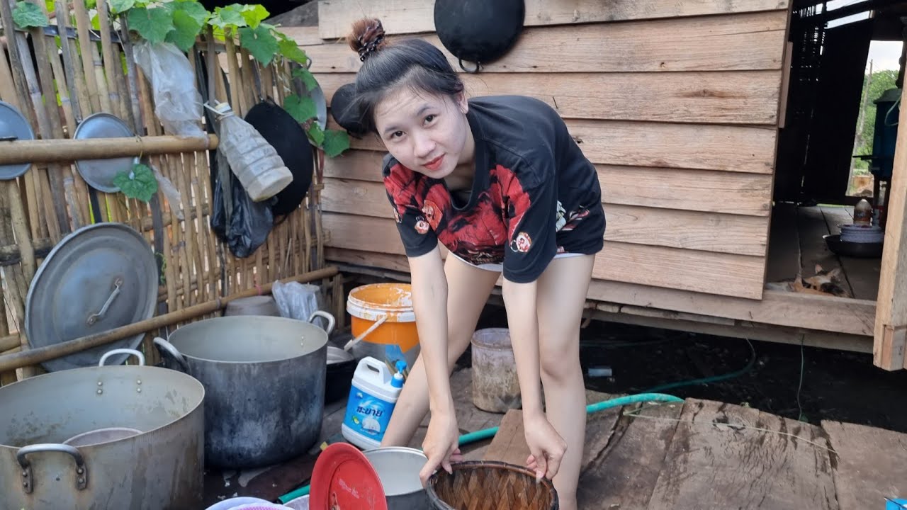 #น้องติน่า #สาวลาว​ สวยมากทั้งเก่งและขยัน​ รู้จักทำงานบ้านรอพ่อแม่​ หนุ่มไทยอดใจไม่ไหวที่จะชอบ