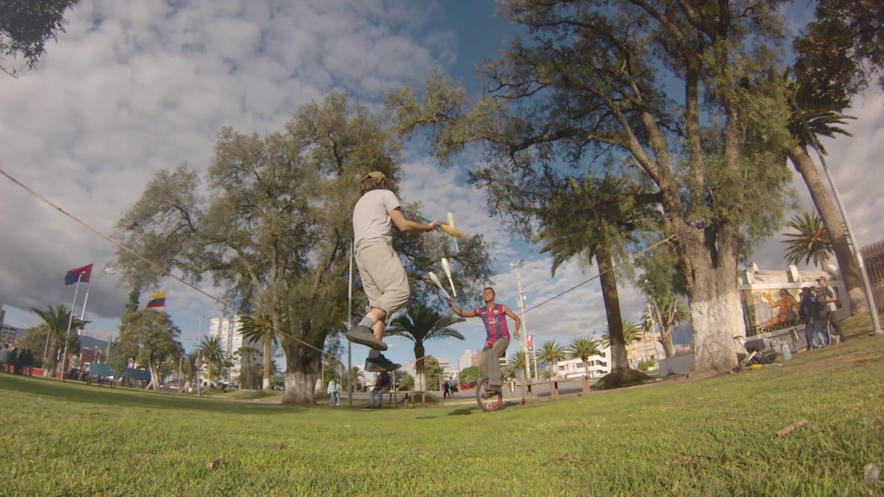 6 Clubs passing 4 count on Slackline and Unicycle YouTube