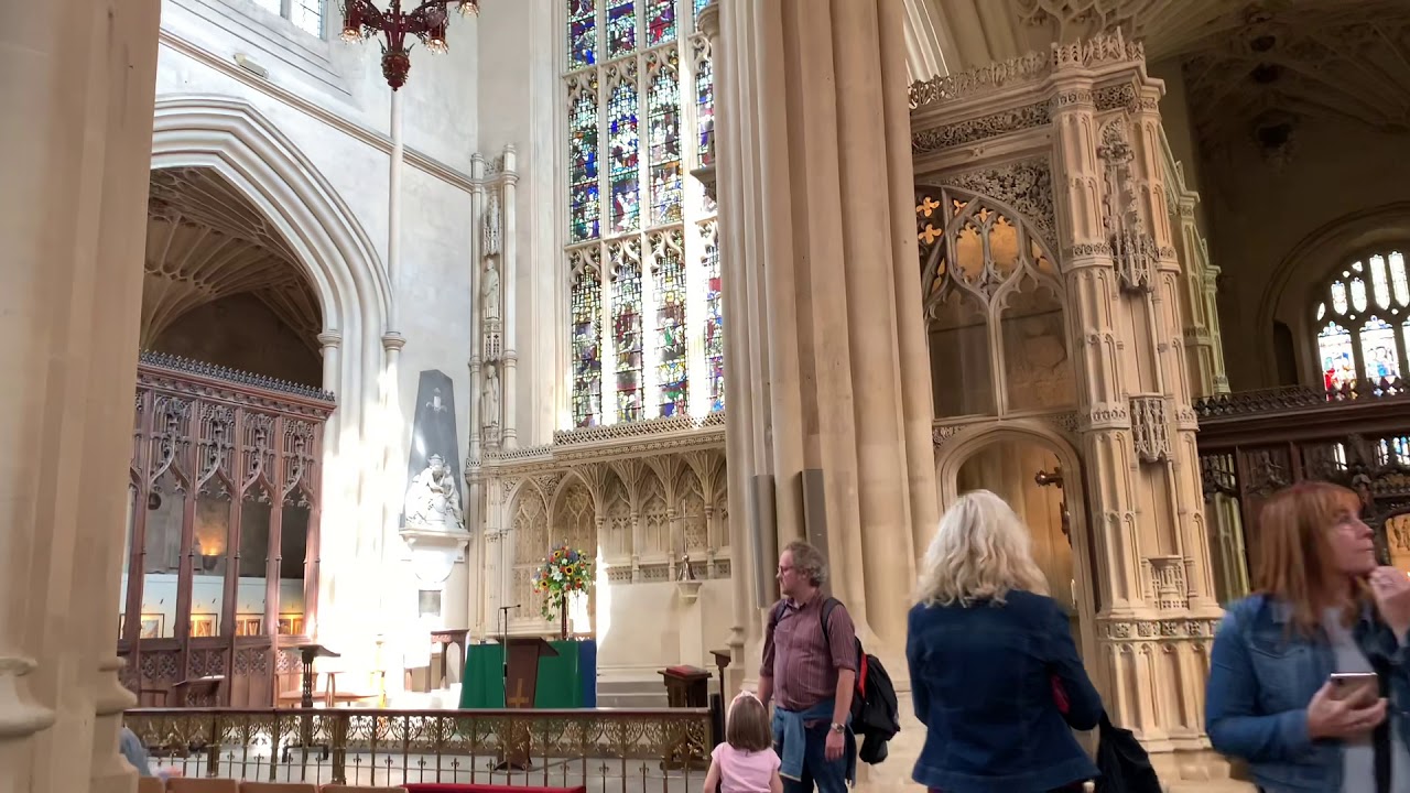 Walking inside the Bath Abbey. - YouTube
