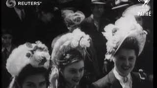 Crowds gather in New York for Easter Parade (1947)